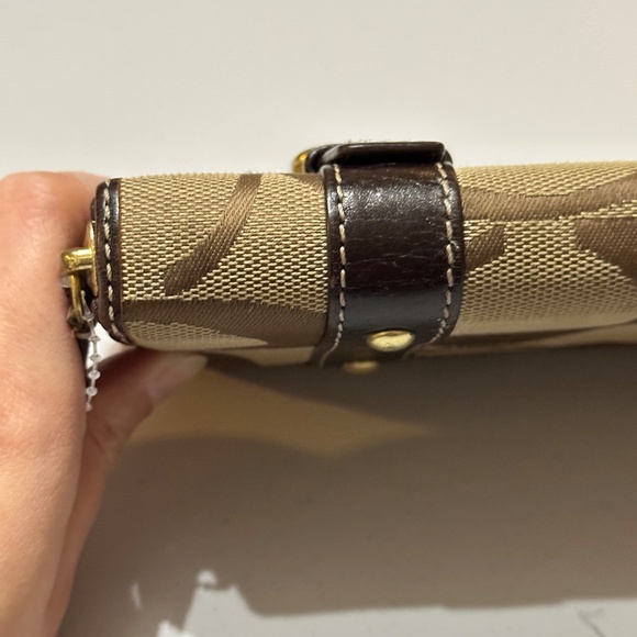 Brown Coach Wallet with Signature Pattern - Picture 5 of 11